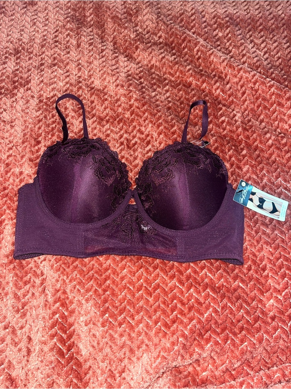 Marilyn Monroe Plum Lace Push-Up Bra. Size 36C